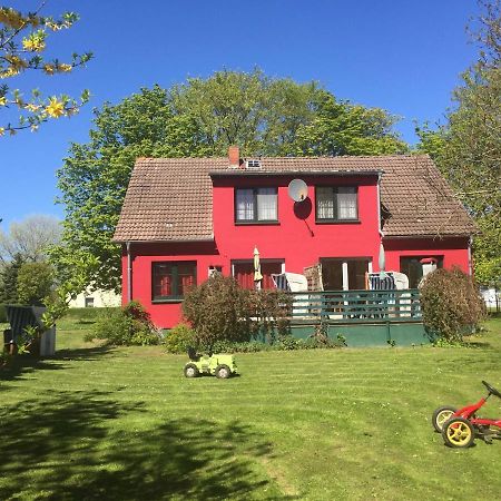 Ferienhaus 1 _ Ferien Im Gutspark Mattchow エクステリア 写真