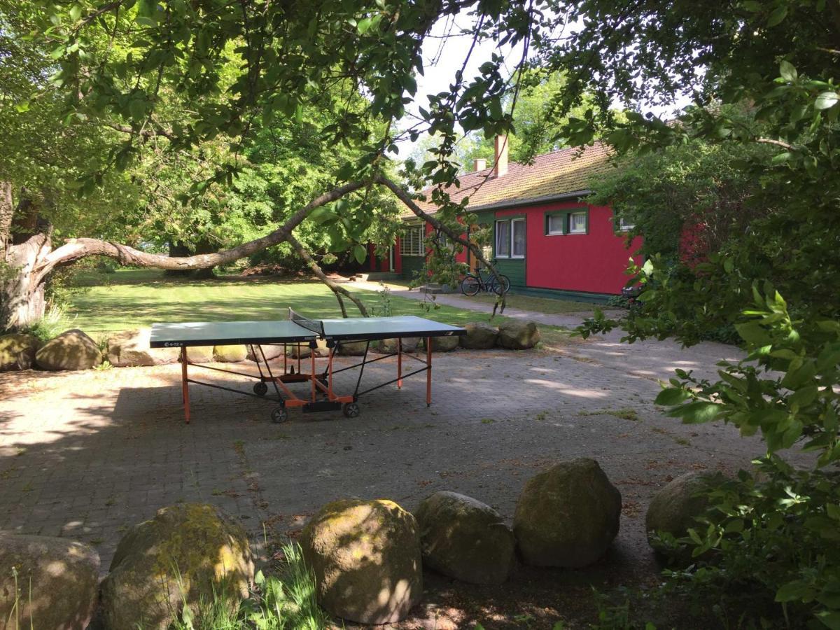 Ferienhaus 1 _ Ferien Im Gutspark Mattchow エクステリア 写真