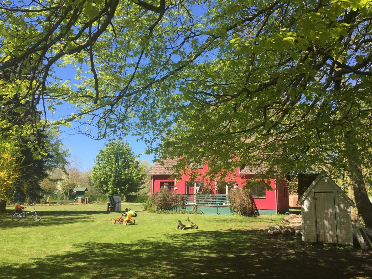 Ferienhaus 1 _ Ferien Im Gutspark Mattchow エクステリア 写真